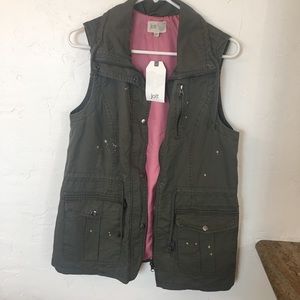 Cargo Vest Sz M khaki green art splatter NWT